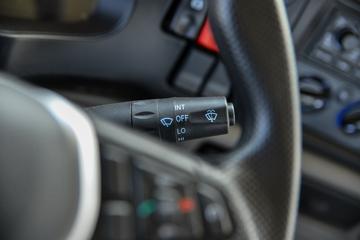 ����ʮͨ ��� 245���� 4X2 ƽ�����䳵(STQ5188TPBN6)ͼƬ