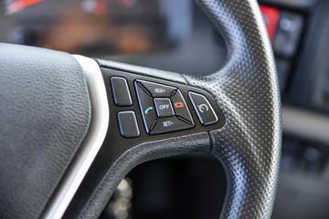 ����ʮͨ ��� 245���� 4X2 ƽ�����䳵(STQ5188TPBN6)ͼƬ