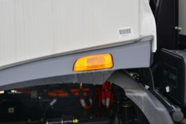 东风天锦KR&nbsp;扫路车外观图片