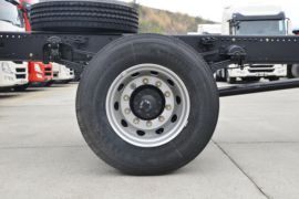 东风天锦KR&nbsp;扫路车底盘图片