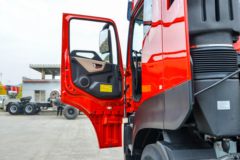 东风商用车 天龙KL重卡 传奇版 460马力 6X4 危险品牵引车(东风14档)(液缓)(DFH4250D4)