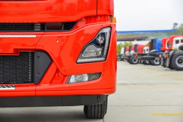 �������ó� ����KL�ؿ� 500���� 4X2 LNG�Զ���ǣ����(Һ��)ͼƬ