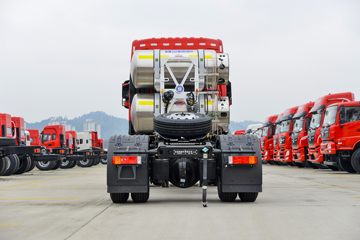 �������ó� ����KL�ؿ� 500���� 4X2 LNG�Զ���ǣ����(Һ��)ͼƬ