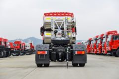 东风商用车 天龙KL重卡 500马力 4X2 LNG自动档牵引车(液缓)(DFH4180D6)