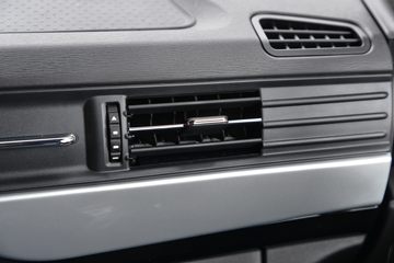 �������ó� ����KL�ؿ� 500���� 4X2 LNG�Զ���ǣ����(Һ��)ͼƬ