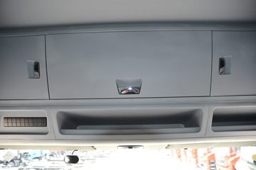 �������ó� ����KL�ؿ� 500���� 4X2 LNG�Զ���ǣ����(Һ��)ͼƬ