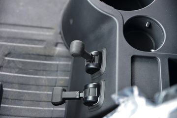 �������ó� ����KL�ؿ� 500���� 4X2 LNG�Զ���ǣ����(Һ��)ͼƬ