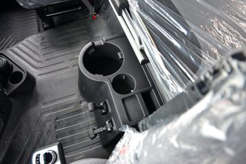 �������ó� ����KL�ؿ� 500���� 4X2 LNG�Զ���ǣ����(Һ��)ͼƬ