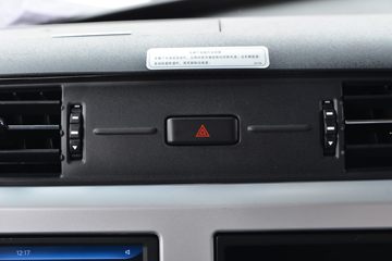 �������ó� ����KL�ؿ� 500���� 4X2 LNG�Զ���ǣ����(Һ��)ͼƬ