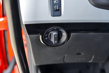 �������ó� ����KL�ؿ� 500���� 4X2 LNG�Զ���ǣ����(Һ��)ͼƬ