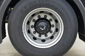 �������ó� ����KL�ؿ� 500���� 4X2 LNG�Զ���ǣ����(Һ��)ͼƬ