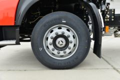 东风商用车 天龙KL重卡 500马力 4X2 LNG自动档牵引车(液缓)(DFH4180D6)