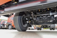 东风商用车 天龙KL重卡 500马力 4X2 LNG自动档牵引车(液缓)(DFH4180D6)