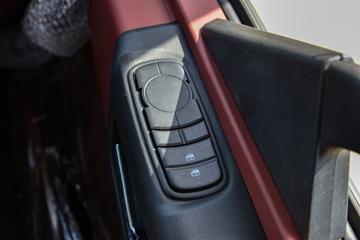 ����ʮͨ ����� 240���� 4X2 ƽ�����䳵(STQ5188TPBN6)ͼƬ