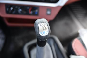 ����ʮͨ ����� 240���� 4X2 ƽ�����䳵(STQ5188TPBN6)ͼƬ