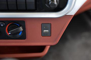 ����ʮͨ ����� 240���� 4X2 ƽ�����䳵(STQ5188TPBN6)ͼƬ