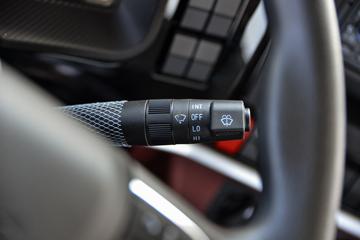 ����ʮͨ ����� 240���� 4X2 ƽ�����䳵(STQ5188TPBN6)ͼƬ