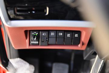 ����ʮͨ ����� 240���� 4X2 ƽ�����䳵(STQ5188TPBN6)ͼƬ