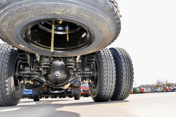 ����ʮͨ ����� 240���� 4X2 ƽ�����䳵(STQ5188TPBN6)ͼƬ