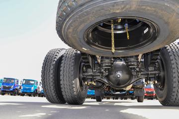 ����ʮͨ ����� 240���� 4X2 ƽ�����䳵(STQ5188TPBN6)ͼƬ