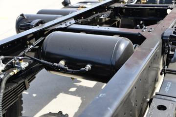 ����ʮͨ ����� 240���� 4X2 ƽ�����䳵(STQ5188TPBN6)ͼƬ