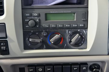 �������ó� ���VR 210���� 4X2 6.2����ʽ�ػ���ͼƬ