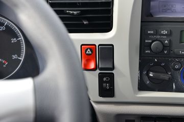 �������ó� ���VR 210���� 4X2 6.2����ʽ�ػ���ͼƬ