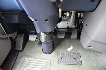 �������ó� ���VR 210���� 4X2 6.2����ʽ�ػ���ͼƬ