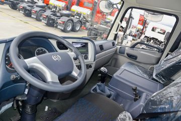 �������ó� ���VR 210���� 4X2 6.2����ʽ�ػ���ͼƬ