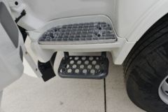 东风商用车 天锦VR 210马力 4X2 6.2米厢式载货车(DFH5180XXYBX2)