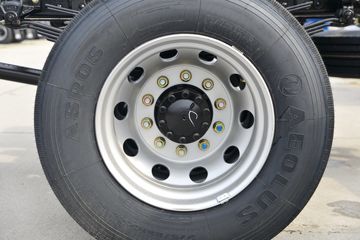�������ó� ���VR 210���� 4X2 6.2����ʽ�ػ���ͼƬ