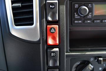 ����ʮͨ T3���� 180���� 4X2 4����ж��ͼƬ