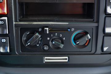 ����ʮͨ T3���� 180���� 4X2 4����ж��ͼƬ