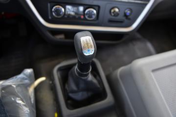 ����ʮͨ ��� 300���� 6X4 �泵�������䳵(ʮͨ��)(STQ5248JSQS6)ͼƬ