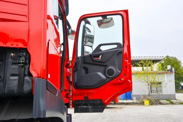 �������ó� ����KL�ؿ� 530���� 6X4 LNGǣ����(Һ��)(DFH4250D13)ͼƬ