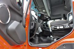 东风商用车 天龙KL重卡 530马力 6X4 LNG牵引车(液缓)(DFH4250D13)