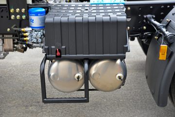 �������ó� ����KL�ؿ� 530���� 6X4 LNGǣ����(Һ��)(DFH4250D13)ͼƬ