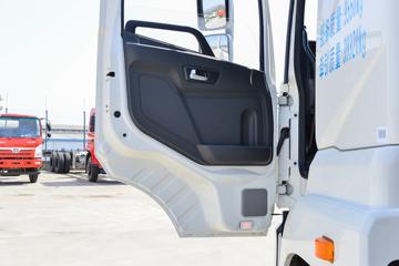 昊龙&nbsp;电动牵引车驾驶室图片