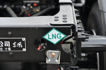 �������ó� �����콢KX ���߰� 580���� 6X4 LNG�Զ���ǣ����(Һ��)(DFH4250C17)ͼƬ