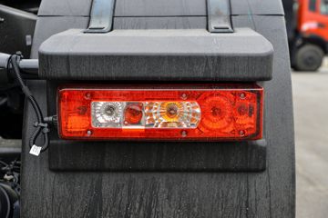 �������ó� �����콢KX ���߰� 580���� 6X4 LNG�Զ���ǣ����(Һ��)(DFH4250C17)ͼƬ