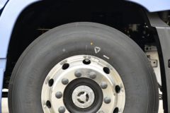 东风商用车 天龙旗舰KX 王者版 580马力 6X4 LNG自动档牵引车(液缓)(DFH4250C17)