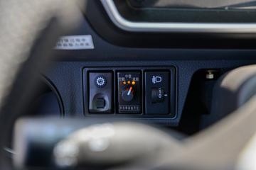 ����ʮͨ ���� 180���� 4X2 4.2����ж��ͼƬ