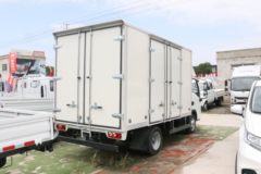 跃进 福星S100Q 1.6L 123马力 汽油 3.805米单排厢式小卡