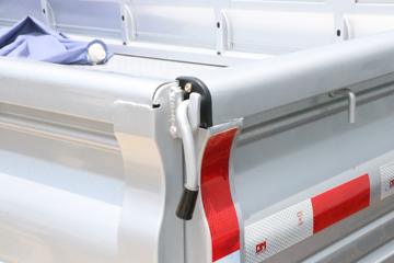 �������� ��R 1.6L 122���� ���� 4.03�׵�������΢��(YTQ1031PHQ331)ͼƬ