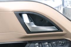 蓝擎汽车 凌R 高配版 1.6L 122马力 汽油 2.7米双排栏板微卡(YTQ1031PHQ332)