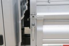 蓝擎汽车 凌R 高配版 1.6L 122马力 汽油 2.7米双排栏板微卡(YTQ1031PHQ332)