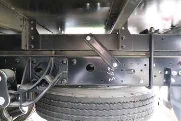 Ծ�� ��ԽC300 155���� 4.2�׵��������Ῠ(SH1043ZFDCWZ5)ͼƬ