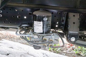 Ծ�� ��ԽC300 155���� 4.2�׵��������Ῠ(SH1043ZFDCWZ5)ͼƬ