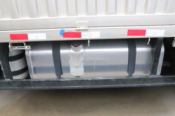 ��� ��; 170���� 4.16�׵��Ų�դʽ�Ῠ(340G����)ͼƬ