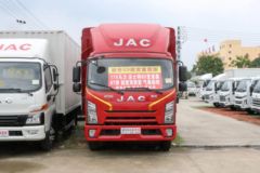 江淮 骏铃S9 重载舒适版 170马力 4.18米单排仓栅式轻卡(HFC5043CCYP31K1C7NS)